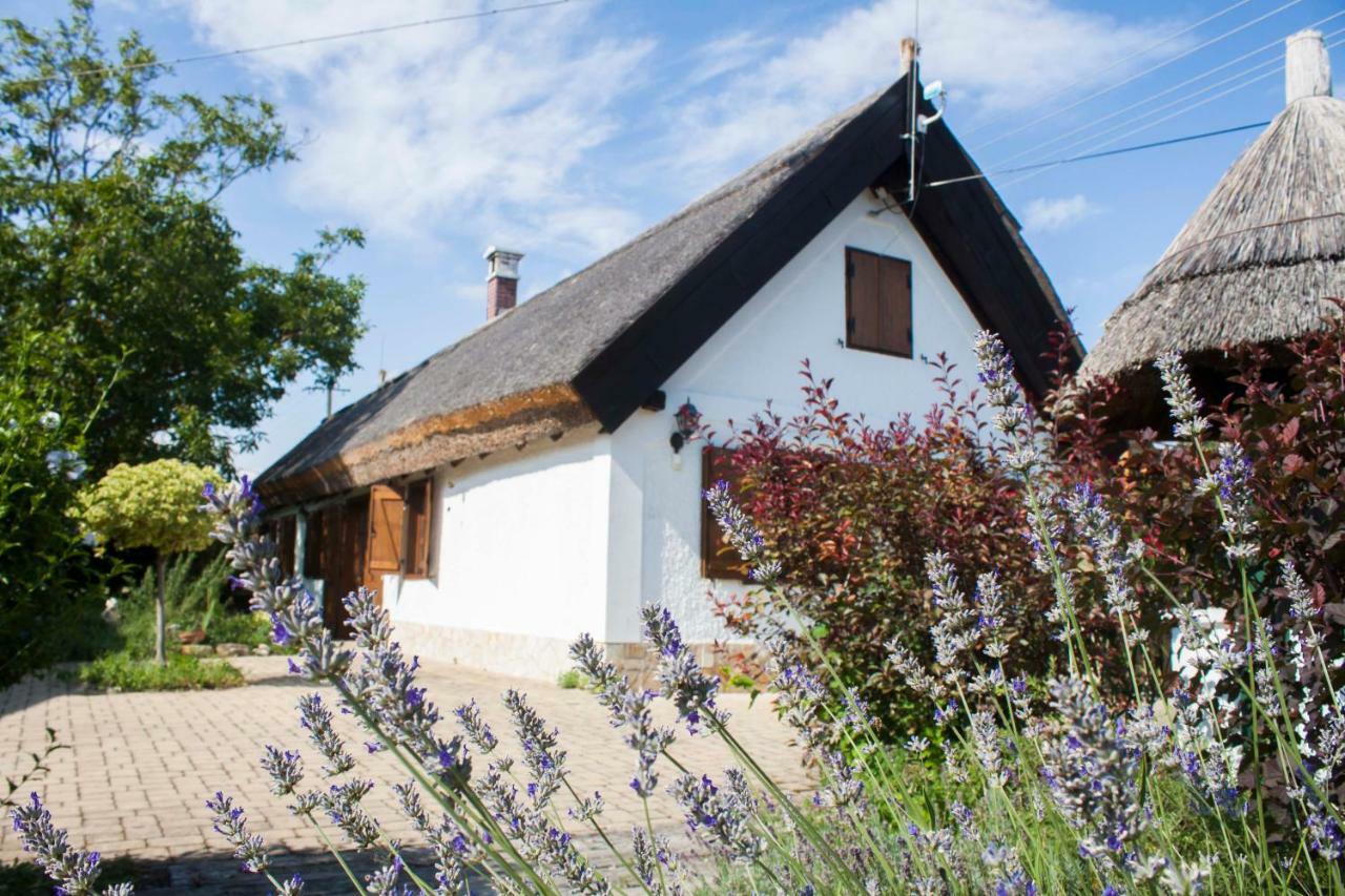 Sweet Cottage Vendeghaz Gyenesdias Exterior photo